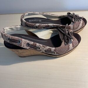 Sperry Top Sider Snake Skin Designed Wedge Slip On Shoes- Size 7 1/2